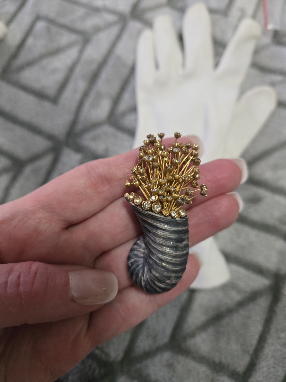 Vintage Cornucopia Brooch (Pin)